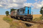 Übergabe Mn 85463 von Velvary nach Slany am 10.8.23 mit der 742 188 unterwegs. Bild entstand nahe dem Bahnübergang der Verbindungsstraße Velvary-Kralupy