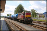 CD 742225-6 rangiert hier am 6.6.2024 um 12.00 Uhr mit einem Tankzug im Hauptbahnhof Ceska Lipa.