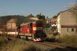 742 343-7 verlsst am 26.09.2009 den Bahnhof Horny Blatna (Bergstadt Platten) in Richtung Karlsbad (Karlovy Vary).