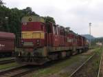 742 184-5, 742 111-8 und 742 080-5 auf Bahnhof Trutnov Hlavn Ndra am 7-8-2011.