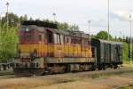 742 429-4 mit Gterzug Mn 82960 Slavonice-Kostelec u Jihlavy auf Bahnhof Telč am 20-5-2013.