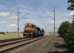 742 358-5 zusehen am 19.06.14 beim Schottern in Vokov.