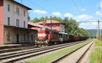 742 194-4 mit einem Schadwagenzug am 19.07.16 in Vojtanov.