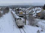 475 111 fuhr am 02.12.23 die Pendelfahrten von Sokolov nach Hrebeny und zurück. Am Zugschluss war 745 703, die den Zug zurück nach Sokolov fuhr. Hier zu sehen in Svatava.