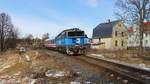 750 079-6 zu sehen am 21.03.18 mit einem Messwagen in Aš auf dem Weg nach Cheb.