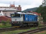 750 706-4 auf Bahnhof Trutnov Hlavn Ndra am 1-8-2011.