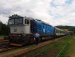 CD 750 705-6 auf Bahnhof Kjov am 15.8.2013.