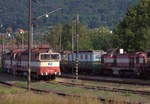 Ausgedient hat hier 753 0066 , neben anderen Lokomotiven in Usti nad Labem.26.08.2107 17:03 Uhr.