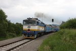 754027 fährt am 11.06.2016 mit dem 8109 in Horice na Sumave nach Cesky Kryz aus.