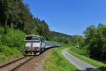 754 043 mit einem R am 02.06.2017 bei Bransouze.