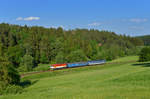 754 012 mit einem Os am 02.06.2017 bei Petrovice.