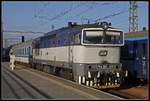 754 051 fährt am 21.01.2019 in Ceske Budejovice am Bahnsteig 1 ein.