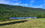 754 022 mit Sp 1702 am 06.07.2024 bei Hojsova Stráž-Brčálník.