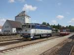 Die 754 060  und der 810 419 am 15.08.2009 Furth im Wald.