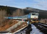 Die 754 025 am 01.01.2013 mit einem Personenzug unterwegs bei pičk.