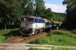 754 060 mit Os 7421 in Nahosice (30.07.2012)