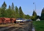 754 057 mit einem R nach Bayerisch Eisenstein am 24.08.2013 bei der Ausfahrt in Hamry-Hojsova-Straz.