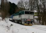 754 074 mit einem Sp nach Pilsen am 08.12.2013 bei elezn Ruda.