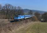 754 041 mit einem R nach Prag am 01.03.2014 bei Nyrsko.