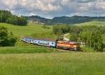 754 078 mit einem Os nach Budweis am 01.06.2014 bei Sebanov.