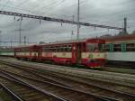 Der 810 182 am 03.10.2008 im Pilsener Hbf.