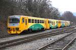 CD 814 077-4 fährt am 01.Dezember 2018 als Os 23209 (Horni Lidec – Bylnice) in den Bahnhof Valasske Klobouky ein.