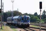 CD 842 005-1 fährt am 14.Juli 2018 als SP 1822 (Brno - Satov) in den Bahnhof Znojmo ein.