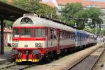 80-29 306-5, 842 016-8, 80-29 und 842 034-1 mit Os 4448 Brno Hlavní Nádraží-Ivančice auf Bahnhof Brno Hlavní Nádraží am 29-5-2013.

