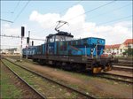CD Cargo 111 020-4 stand am Bahnhof Kralupy nad Vltavou am 22.7. 2016.