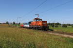 OS 28433 mit E 426 0001 in orange bei Malsice. Aufgenommen am 04.07.2020 Gerade an Wochenenden fahren sie mit den historischen Loks 