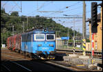 CD Cargo 123012-7 fährt hier am 6.6.2024 um 7.57 Uhr mit einem Coilzug in Richtung Decin durch den Bahnhof Usti nad Labem.