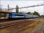 CD 163 064-9 am 24. 4 2020 im Bahnhof Poděbrady. 