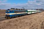 CD 362 118 ist mit Os 4216 mach Breclav unterwegs. Hrusky, am 09.03.2012.