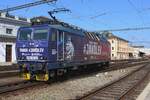 Blauer Seite: CD 362 161 lauft um in Brno hl.n. am 19 September 2024.