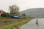 363 028-2 zu sehen am 25.04.15 mit einem Autozug in Ústí nad Labem-Střekov.