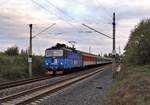 363 047-2 (CD Cargo) als R 617 Větruše zu sehen am 30.09.15 hinter Cheb.