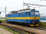 CD 363 076-1 wartet auf Andockung an Schnellzug nach, weiss ich nicht mehr.
5. August 2010.