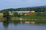 363 086 (Postler) mit R 611 bei Chomutov (27.8.08)