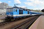 CD 371 004 steht mit ein Interjetzug am 12 Juni 2022 in Praha hl.n. 