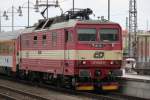 371 004-3  Otik  mit EC 174(Budapest-Keleti-Hamburg-Altona)bei der Einfahrt im Dresdener Hbf.15.07.2015