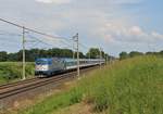 380 007 zusehen mit EC 280 am 13.06.20 in Pardubice Opočínek.