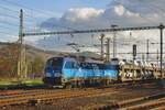 BLG PKW Zug mit 383 003 durchfahrt am 6 April 2018 Decin hl.n. auf den Weg nach Dresden-Friedrichstadt.