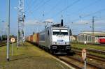 Am 15.05.2015 kam die 386 013-7 von der METRANS aus Richtung Salzwedel nach Stendal und fuhr weiter in Richtung Magdeburg .