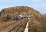 210 066-7 fuhr am 09.11.24 mit einer Übergabe von Nove Sedlo nach Sokolov. Hier ist der Zug in Královské Poříčí zu sehen. Das Bild entstand vom Bahnsteigende!