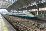 ''Pendolino'' 682 005, abgestellt im Bahnhof Praha h.l.n. , fotografiert im Februar 2025