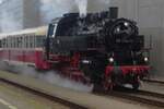 Mit Volldampf! Am 11 September 2022 zieht 86 1774 ein Sonderzug aus Benesov u Prahy während STEAM-53.