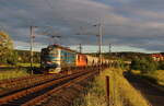 IDS 121 065 und 121 077 bei bestem Abendsonnenlicht an der Elbe bei Libochovany mit einem Getreidezug unterwegs gen Usti nad Labem. Aufgenommen am 26.05.2022