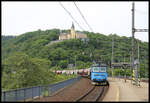 CD 123018-4 erreicht hier mit einem Kesselwagen Zug aus Richtung Prag kommend am 10.6.2024 um 10.59 Uhr den Hauptbahnhof von Usti nad Labem.
