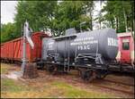 Historische Kesselwagen R502623 (österreichische Staatseisenbahn-Gesellschaft), Eisenbahnmuseum Lužná u Rakovníka am 21. 6. 2014.