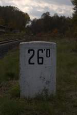 26,0 , ein typischer Kilometerstein in Dolny Poustevna , nach einigen Metern beginnt Sachsen.